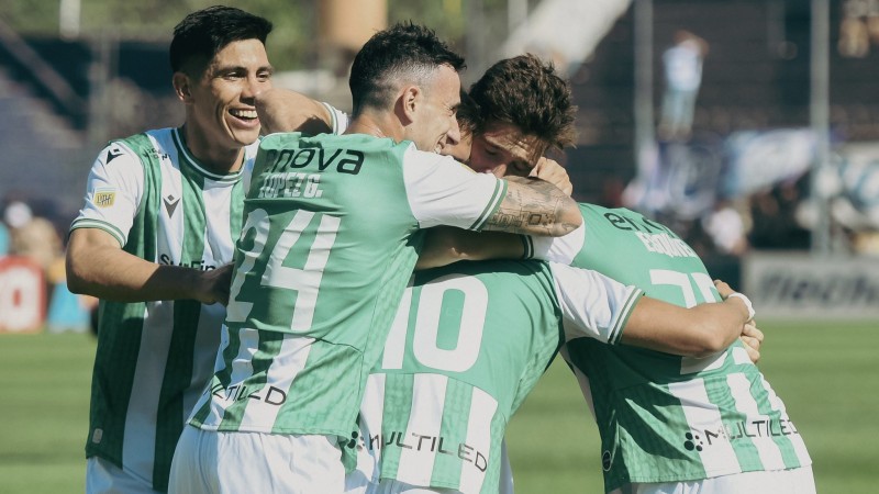 A Independiente Rivadavia no le alcanzó y cayó ante Banfield por 2 a 1